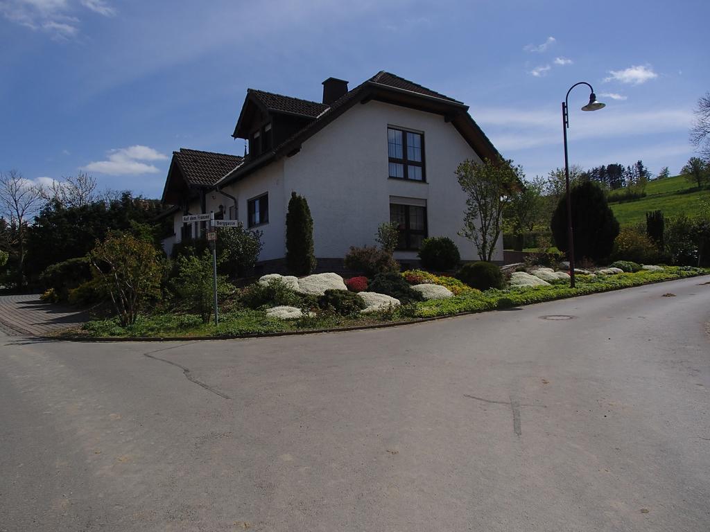 Ferienwohnung Meisenthal Naehe Nuerburgring 켈베르크 객실 사진