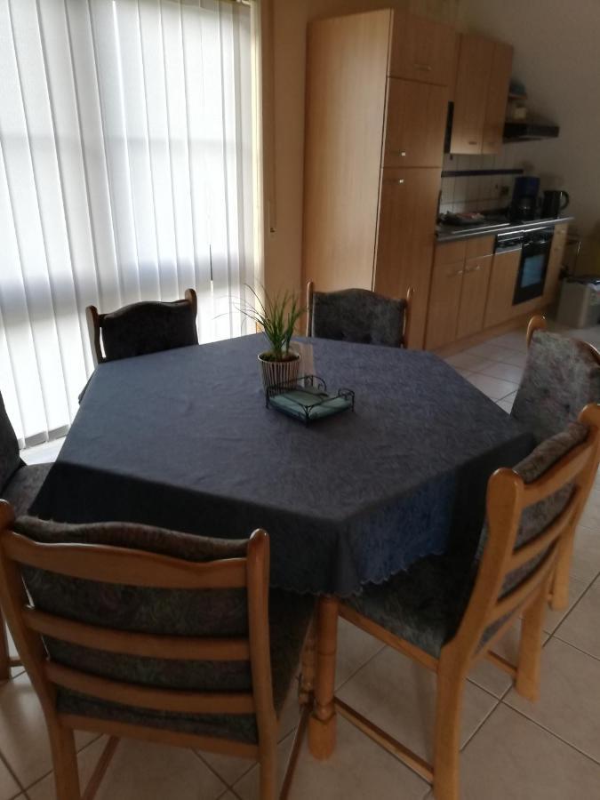 Ferienwohnung Meisenthal Naehe Nuerburgring 켈베르크 외부 사진